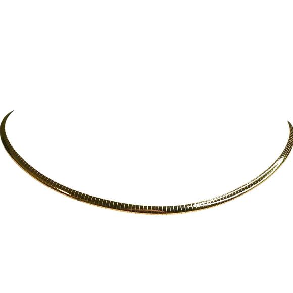 Vintage Gold Tone Omega Chain Collar Length Necklace - Picture 2 of 5